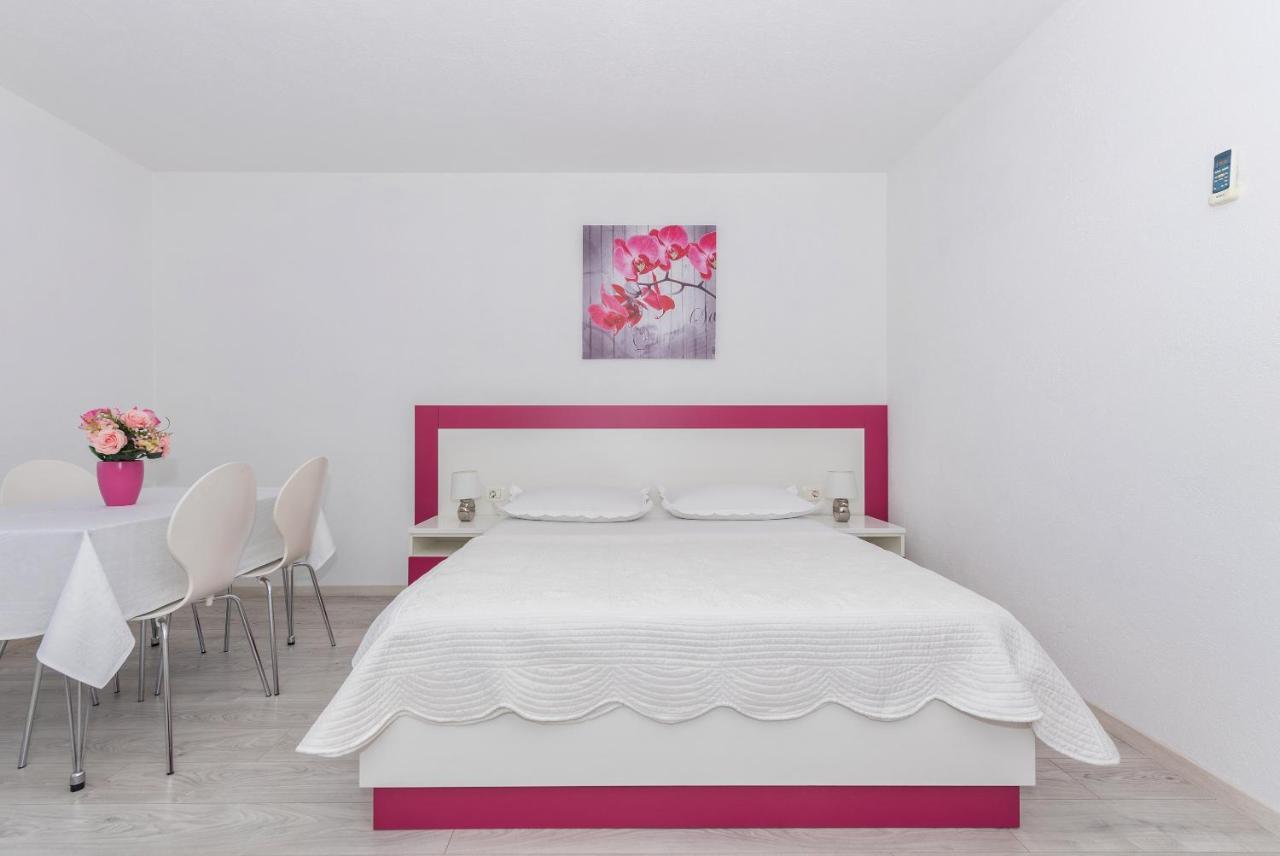 Apartmani Katarina Tučepi Exteriér fotografie